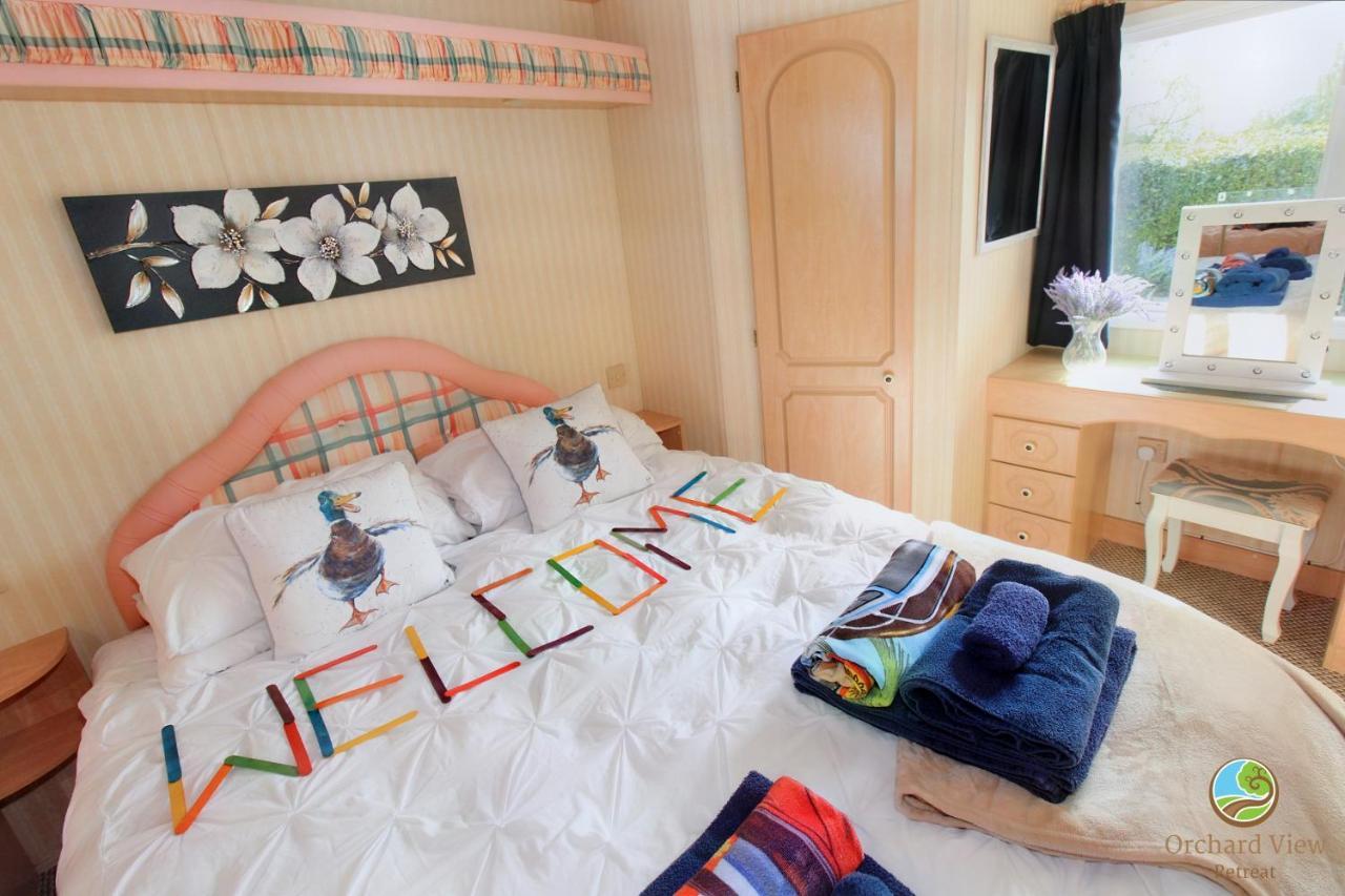 Orchard View Retreat - Dog Friendly, Enclosed Private Garden With Weather Dependant Hot Tub - Not On A Holiday Park Villa Little Clacton Eksteriør bilde